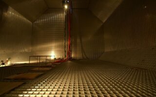 Action spiegels met metalen rand – goedkoop en industrieel