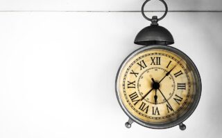 Action wandklokken – industrieel design voor een lage prijs