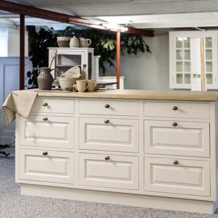 Zelf een industriële kast maken met gaasdeuren