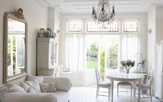 Hoe kies je de juiste meubels bij grijze muren?