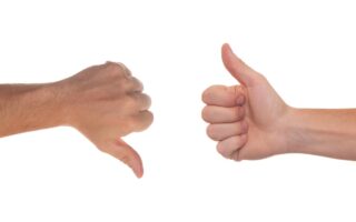 Wat zijn de voordelen van een ronde salontafel?