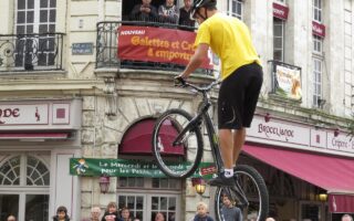 Hoe richt je een kinderkamer in met duurzame meubels?