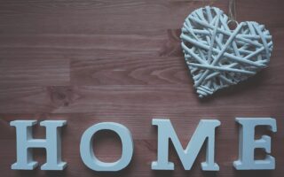 De mooiste houten tafels van Nederlandse merken