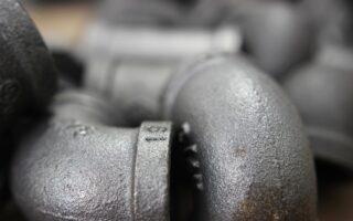 Hoe maak je een industrieel interieur gezelliger?